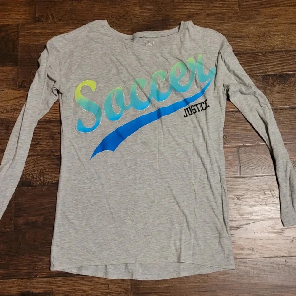 Justice Girls' Gray Long-Sleeve Soccer Graphic Tee with Blue & Green Accent